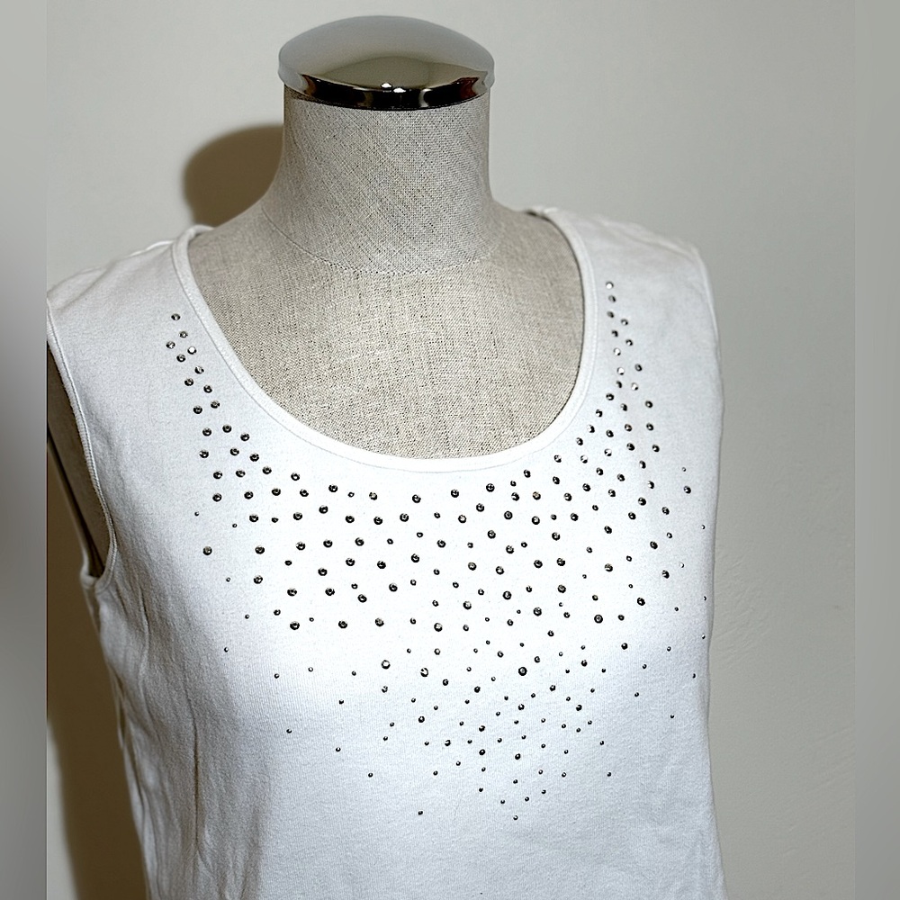 Embellished White Sleeveless Cotton Top - Sz Small